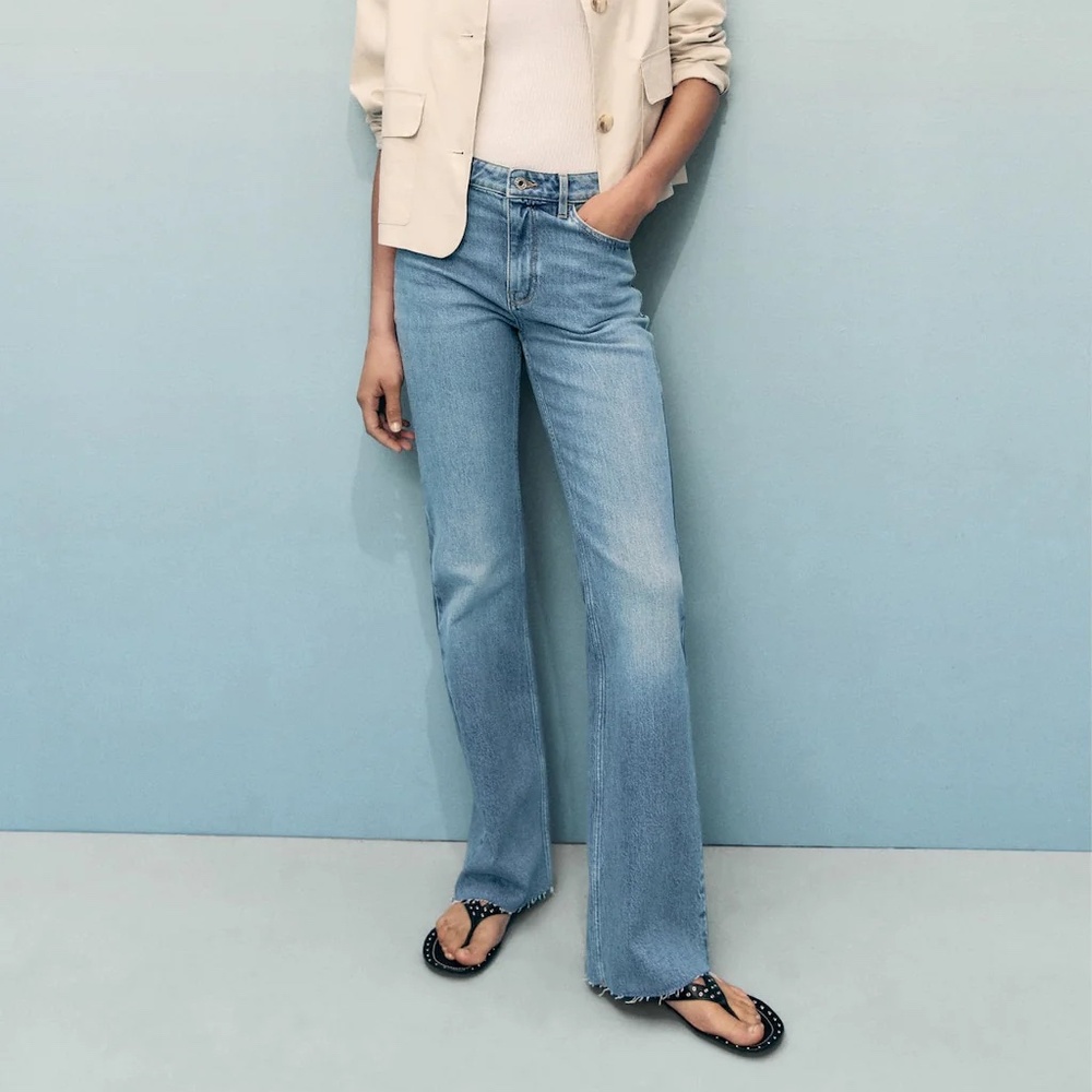Fiona flared mid-rise jeans - size 2